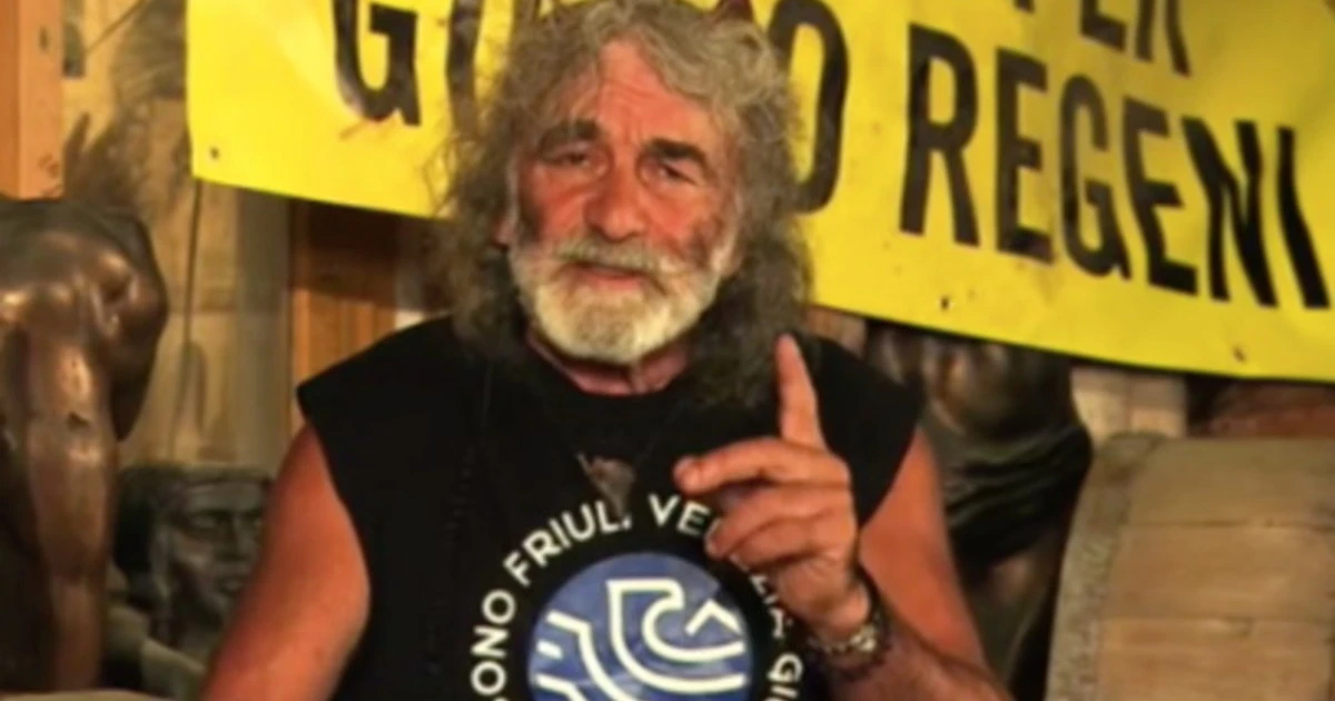 CartaBianca, l'assurdo desiderio di Mauro Corona: "Motosega", ma davvero?
