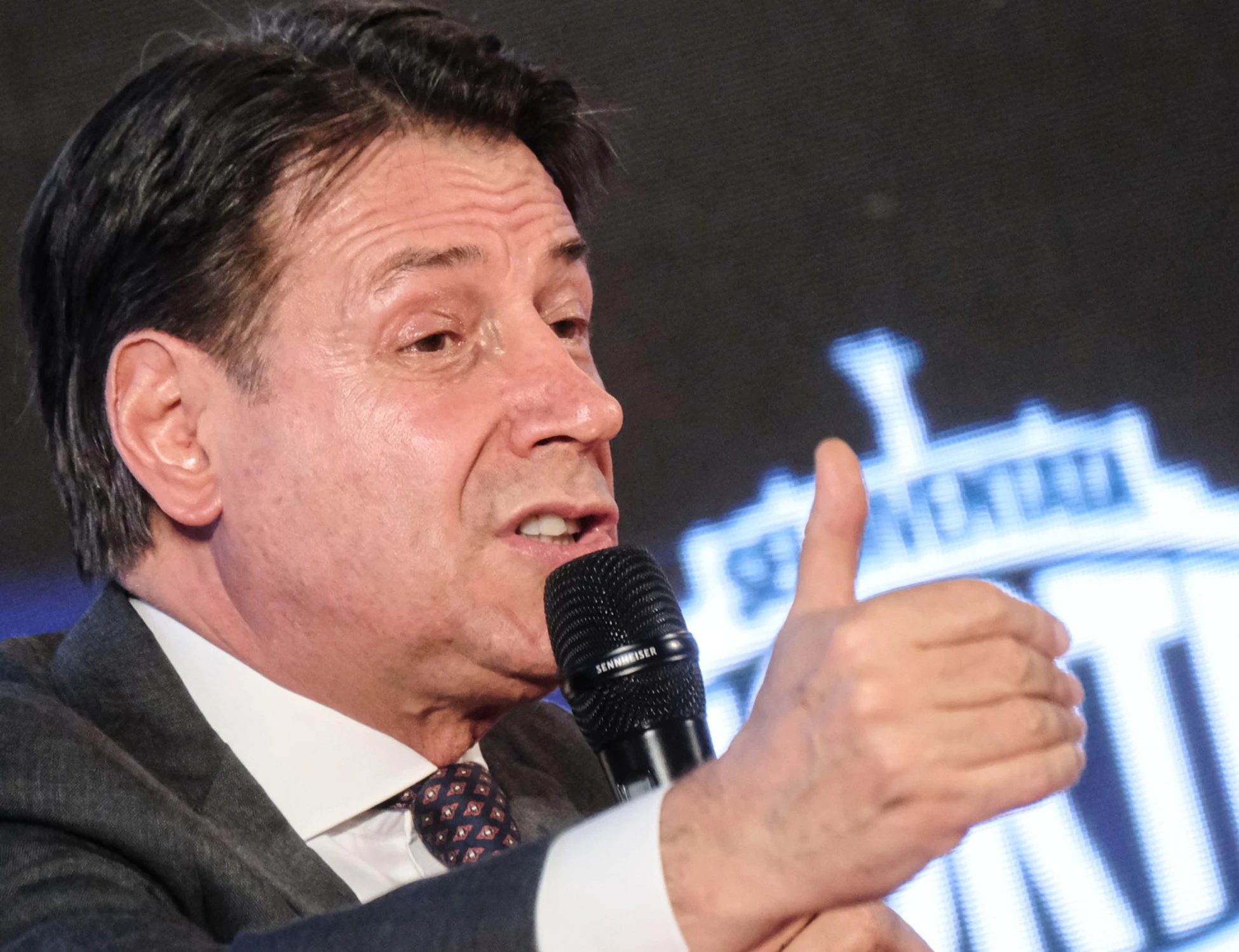 Atreju frantuma Pd e M5s: "Conte si scusi", "Rispettateci"