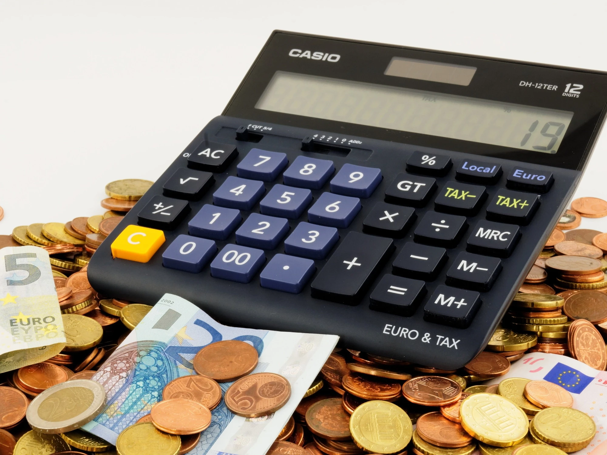Multe e tasse non pagate? La stretta: ecco quali bonus perdi