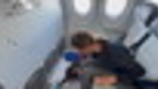 https://media.liberoquotidiano.it/tjWsYtJNiqDRZJ_tfeg5tlUCCejjZVtEQK5PQF4pi7Y/width:800/quality:90/aW1hZ2VzLzIwMjUvMDkvMjMvMTQwNjI4NjcwLTE1ZWFiMGU4LTYxOTctNDVkZS05ZmJiLTcwZTgzZTFiZmIzNS5qcGc.webp