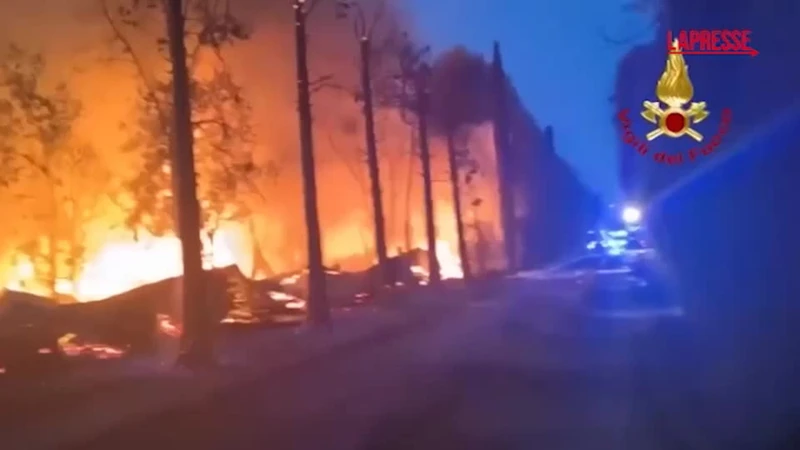 Peschiera del Garda, alba di terrore: l'incendio devasta il campeggio