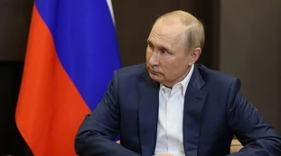 Putin "è fuggito da Mosca": sotto assedio, cosa sta succedendo