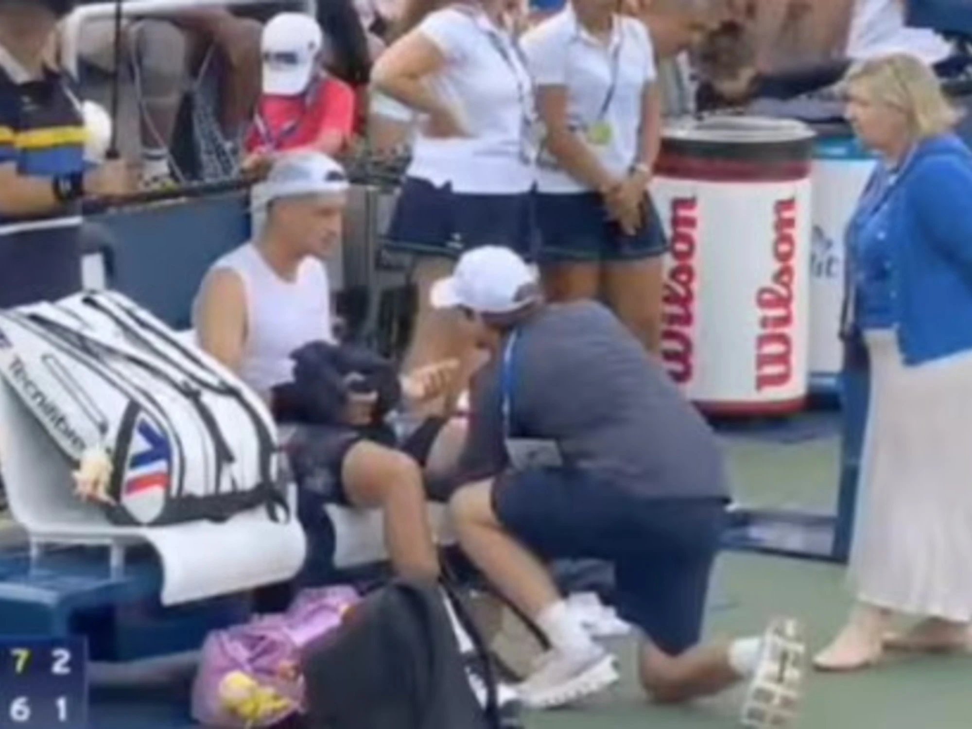 Us Open, Atmane travolto da crampi mostruosi: "Stupido", insulti al fisioterapista