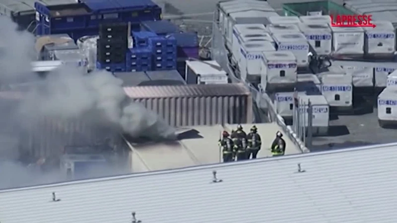 Stati Uniti, incendio nell'area merci dell'aeroporto di San Francisco