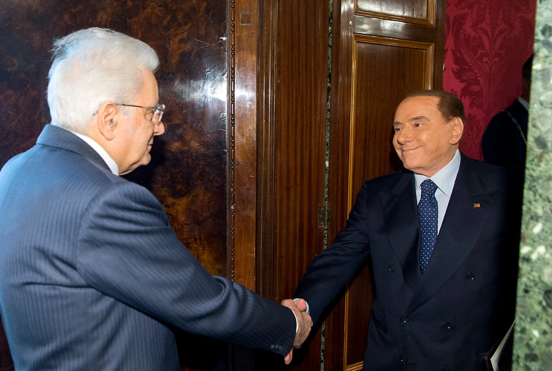 Silvio Berlusconi da Sergio Mattarella: "Il governo cade e il centrodestra avrà i numeri" 