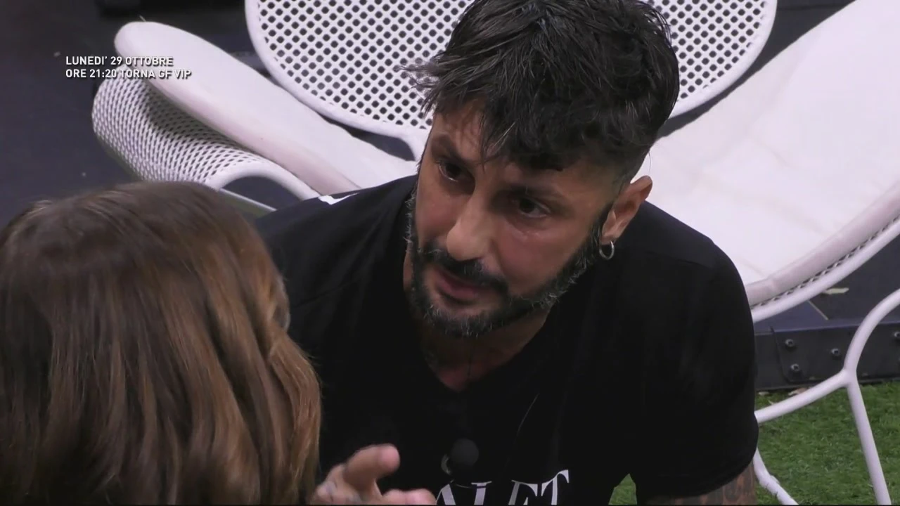 Grande Fratello Vip, Fabrizio Corona: perché per lui a Mediaset potrebbe essere finita, la voce pesantissima