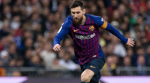 Leo Messi tra 48 ore è svincolato, sudori freddi al Barcellona: si cerca il rinnovo, ma... ecco tutte le opzioni