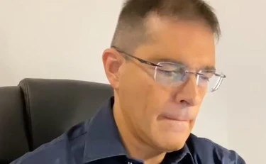 Daniele Capezzone: "Ecco la raffica di balle che ci sono questa mattina", sinistra travolta