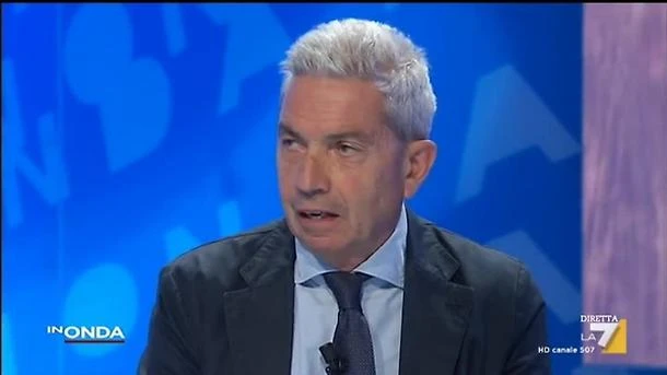 Antonio Padellaro in estasi: "Conte ha umiliato Salvini, ma avete visto le sue facce? Che ceffoni"