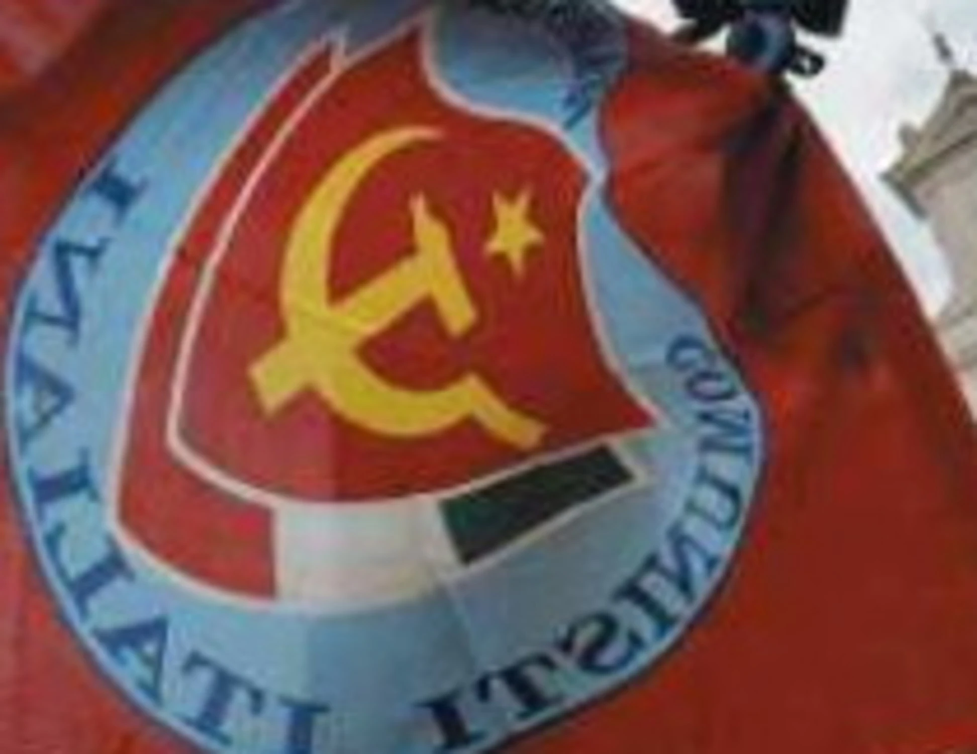 Gli errori e la sconfitta della tribù comunista