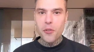Fedez, "una giornata importante, sto già piangendo": come sta