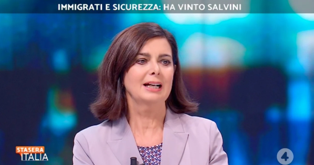 Stasera Italia, Laura Boldrini in lacrime per i 5 Stelle: "Salvini ha venduto fumo, e loro..."