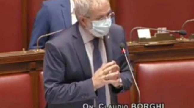 Claudio Borghi, delirio alla Camera: "Avete defecato in mezzo alla stanza. Conte, sa quando se ne andrà?"