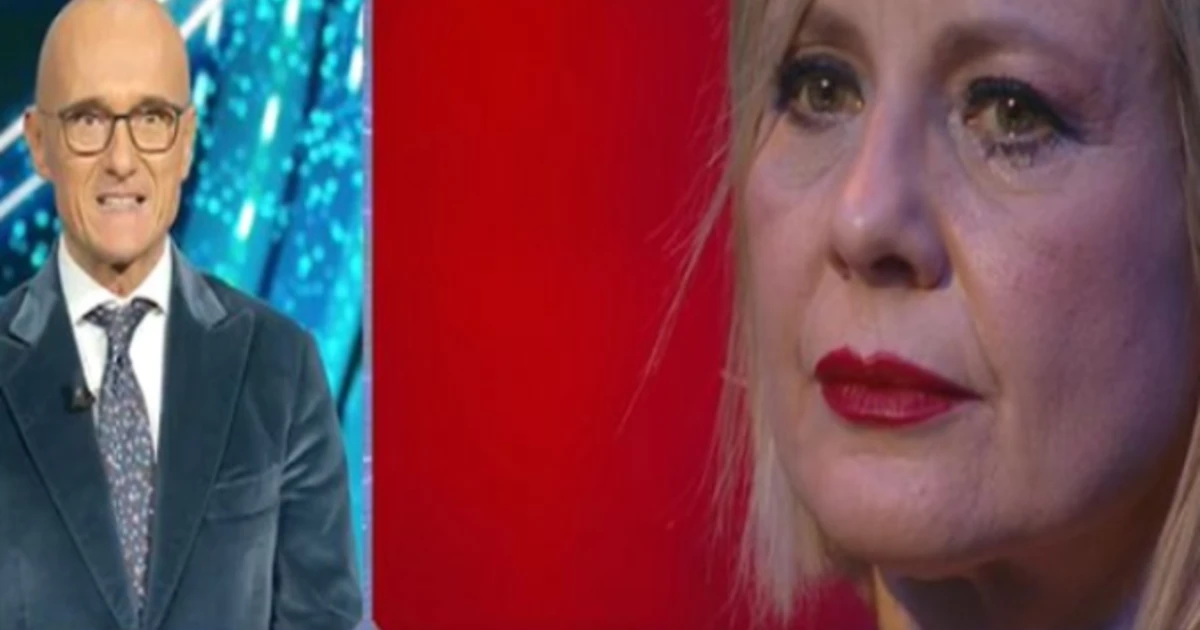 Grande Fratello Vip, Antonella Elia fa piangere anche Alfonso Signorini: "Dopo tanti abbandoni subiti..."