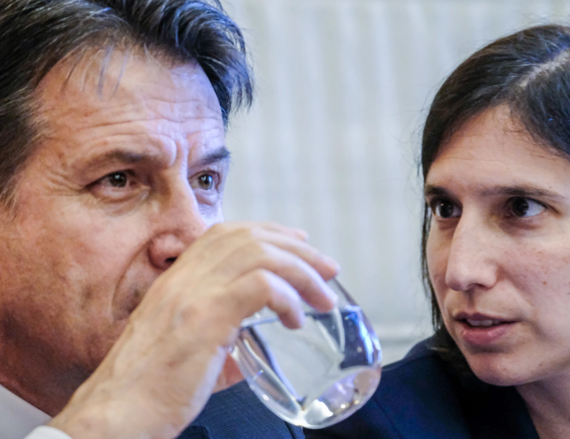 Giuseppe Conte gela Elly Schlein: "Progressisti sì, ma non di sinistra"