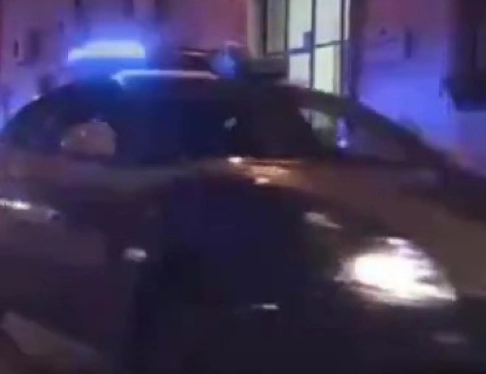 Leggi l'articolo: Palermo, spari in piazza: ferita una donna. C'è una pista choc