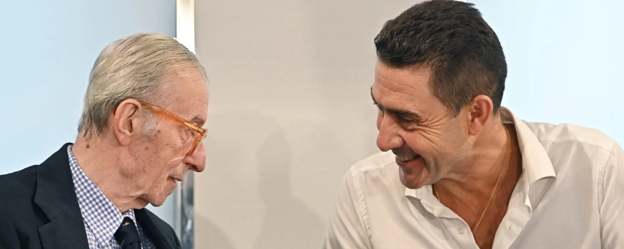 "Viva Vannacci!": Feltri irrompe a Torino, clamoroso endorsement