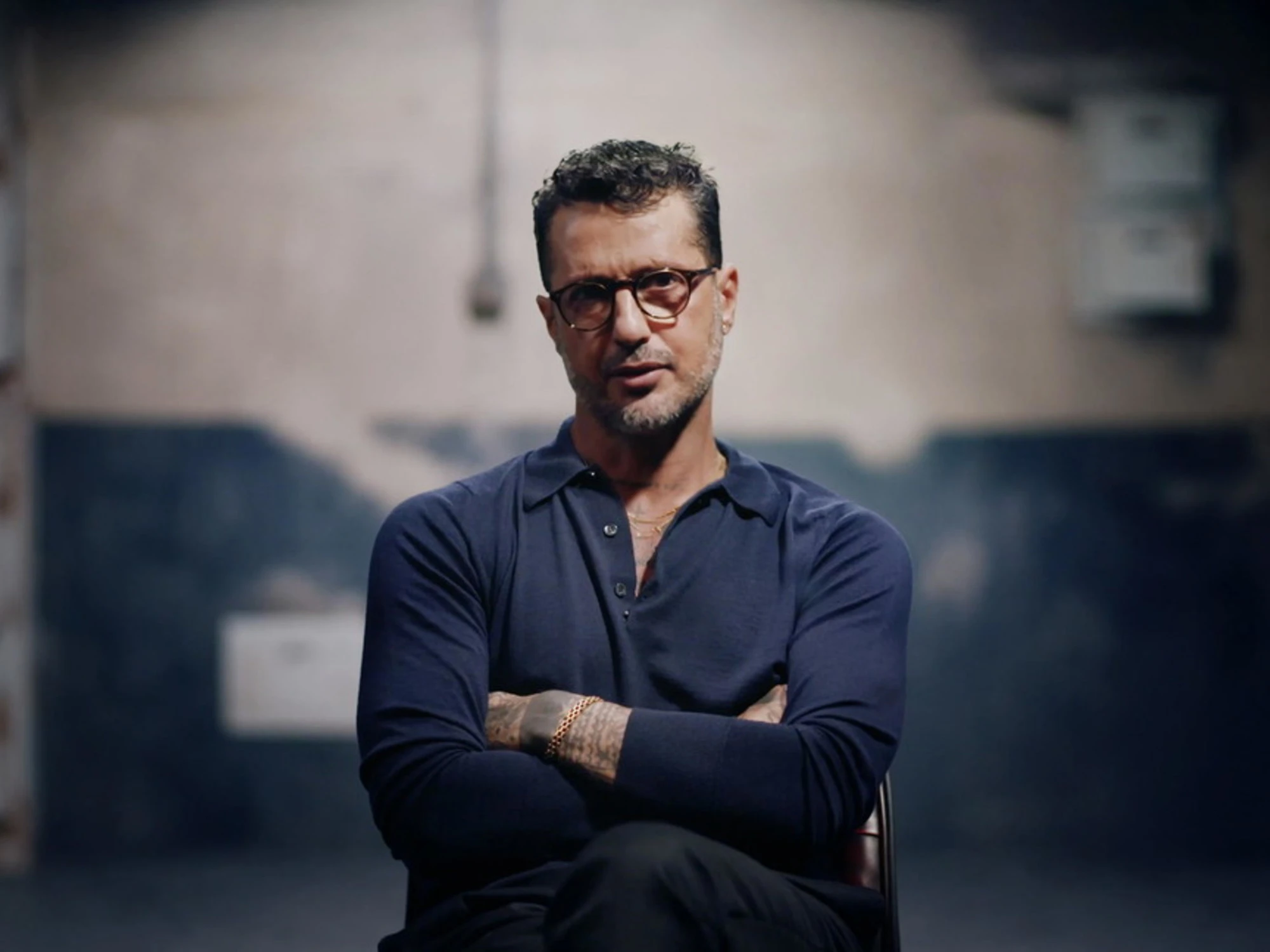 "Fabrizio Corona aggredito da 6 persone sotto casa"