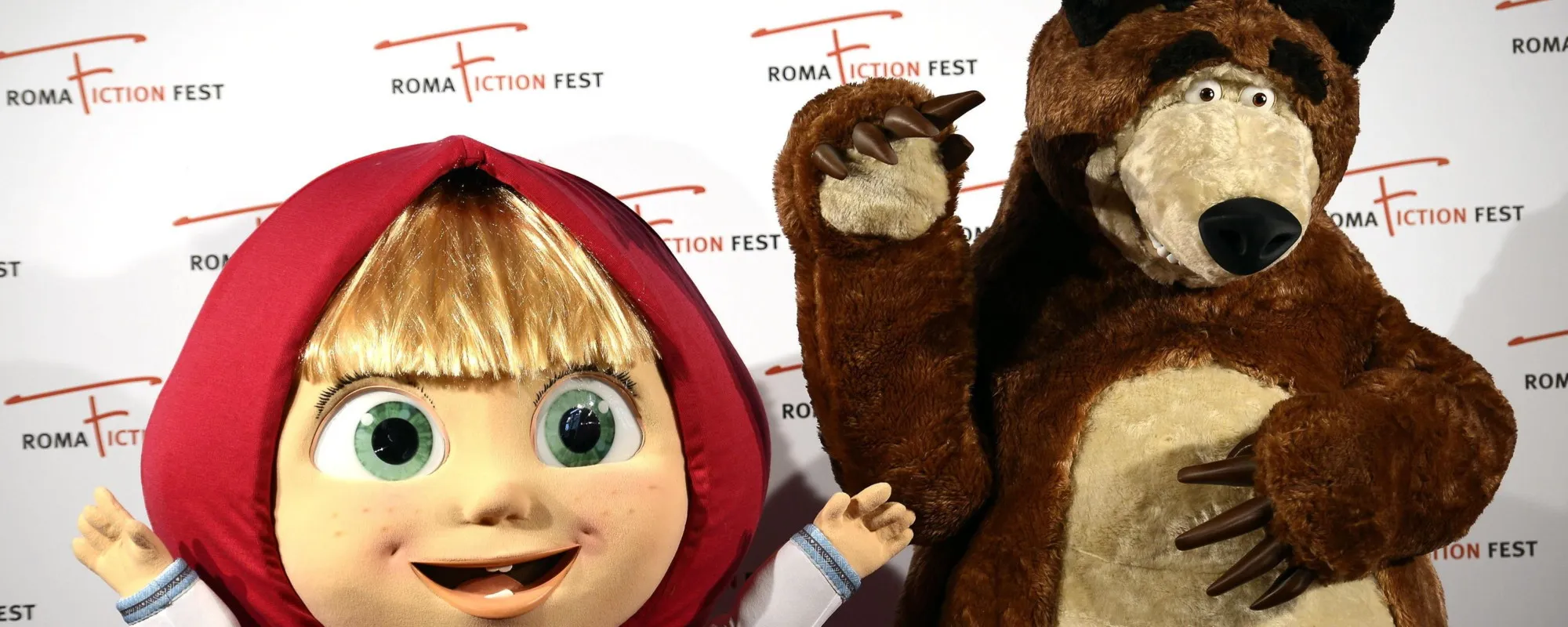 "Così Masha e Orso fa propaganda per Putin": il cartone è un caso
