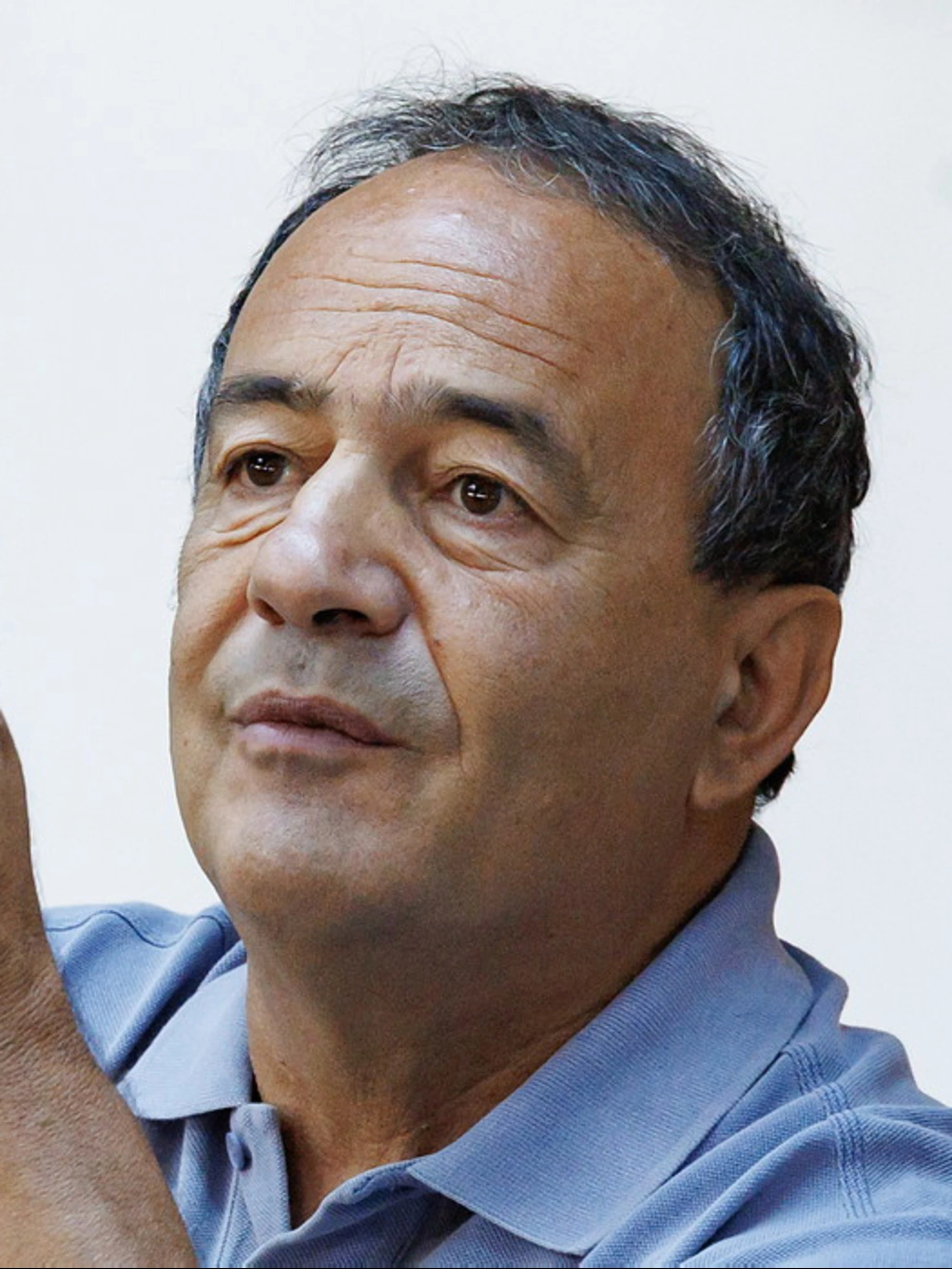 Mimmo Lucano, battaglia legale dopo la condanna: perché può decadere
