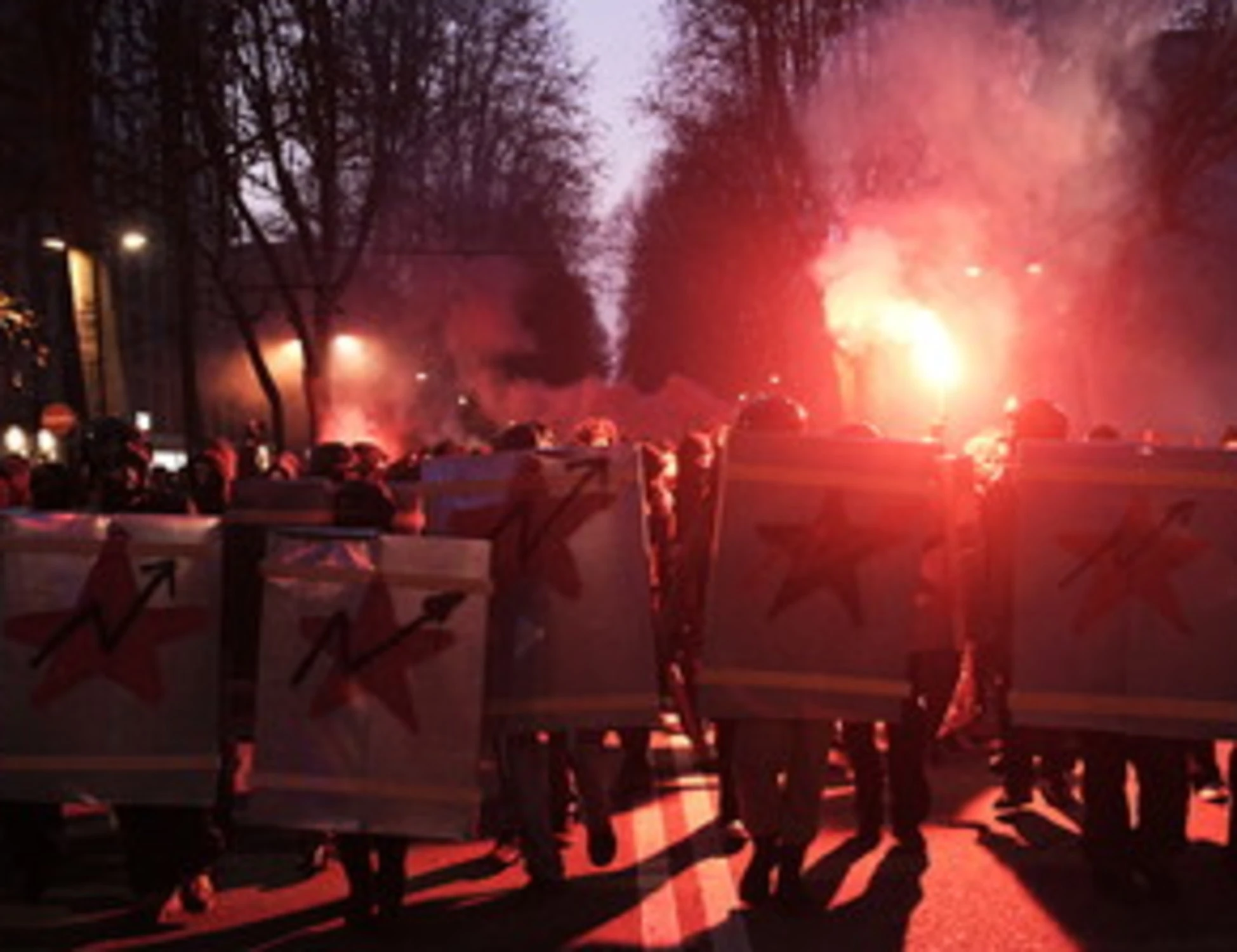 Askatasuna, i compagni che li hanno sponsorizzati: fuori tutti i nomi