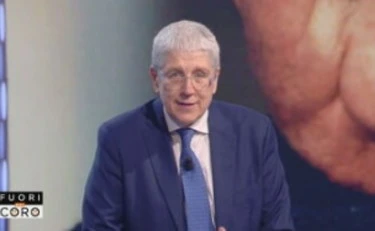 https://media.liberoquotidiano.it/tyBGWt3uUtCxWyfPeR_XsuGNGGp_MV1nClHFXd7sFwo/width:800/quality:90/aW1hZ2VzLzIwMjUvMDkvMDYvMTQwMDE2MDI2LTUzMTE3NDVjLWQzNjgtNDFiZS1hYjE5LTNiOTQ1ZmU0MTc1Ny5qcGc.webp