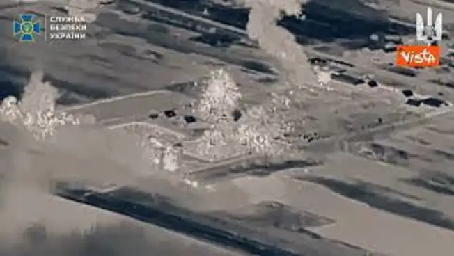 Leggi l'articolo: Esercito ucraino colpisce sito dei servizi segreti russi nel Kherson, centinaia tra morti e feriti