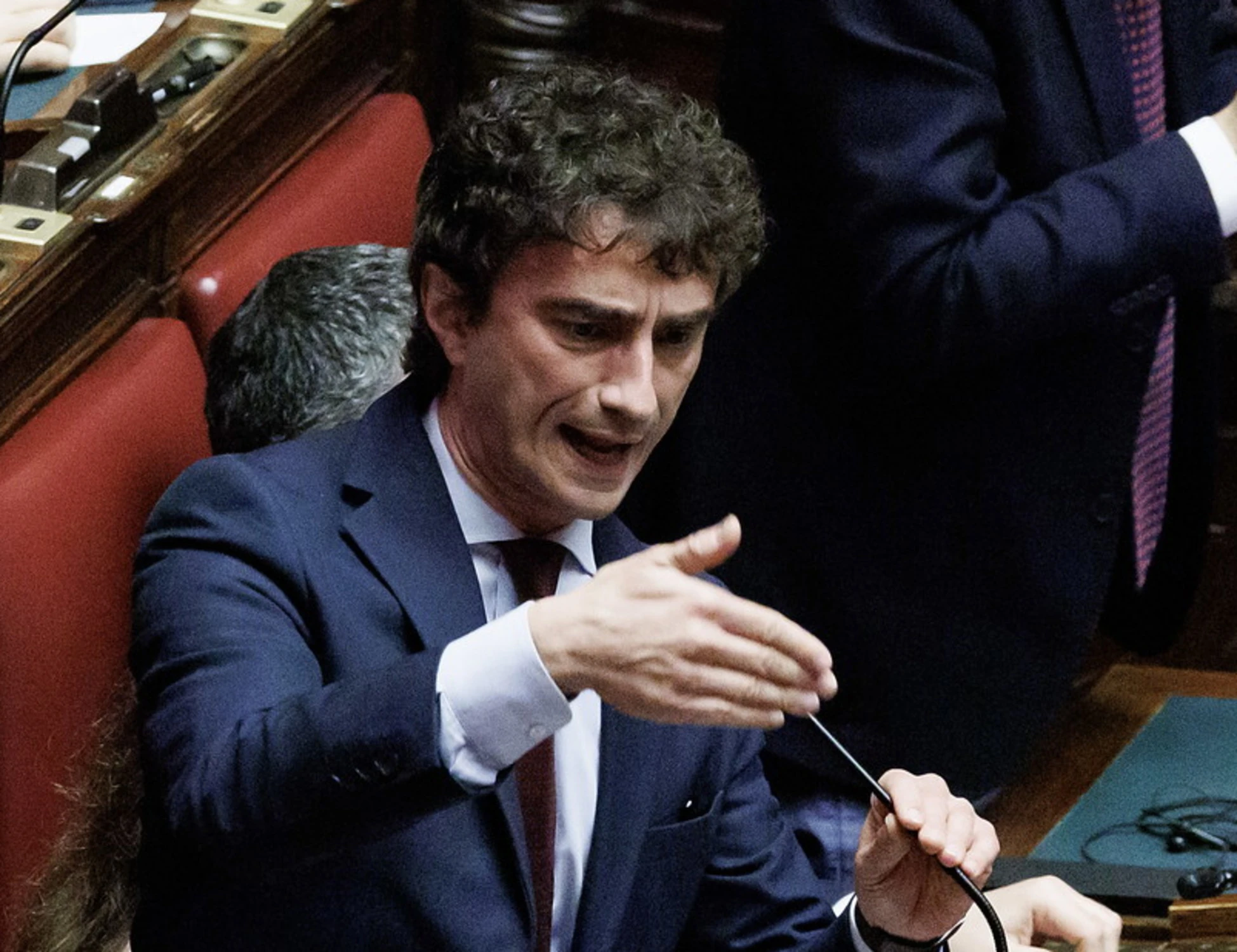 Galeazzo Bignami incalza Elly Schlein: "Difendere l'Italia? Meglio tardi che mai"