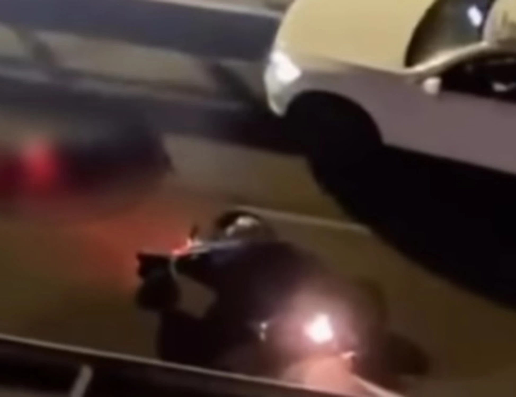 Milano, si schianta con lo scooter rubato sul cavalcavia Bacula e muore: chi è la vittima