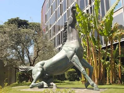 Austerity in Rai, Gubitosi ai dipendenti: ''Vietato fare regali di Natale e riceverne''