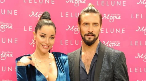 Delia Duran e Alex Belli, "costretti ad avere rapporti intimi ogni 3 giorni"