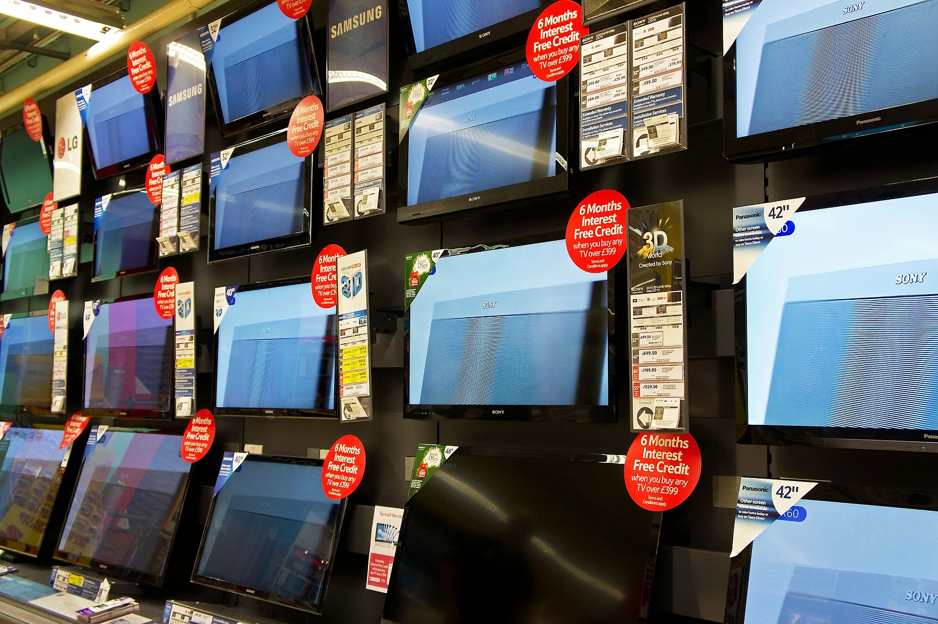 Dopo lo scandalo Auditel, arriva la decisione. Stop ai dati sugli ascolti tv: quando torneranno
