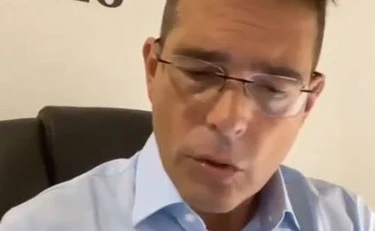 Daniele Capezzone: "Serve una lente di ingrandimento": la scoperta sui giornaloni e i baby killer rom 