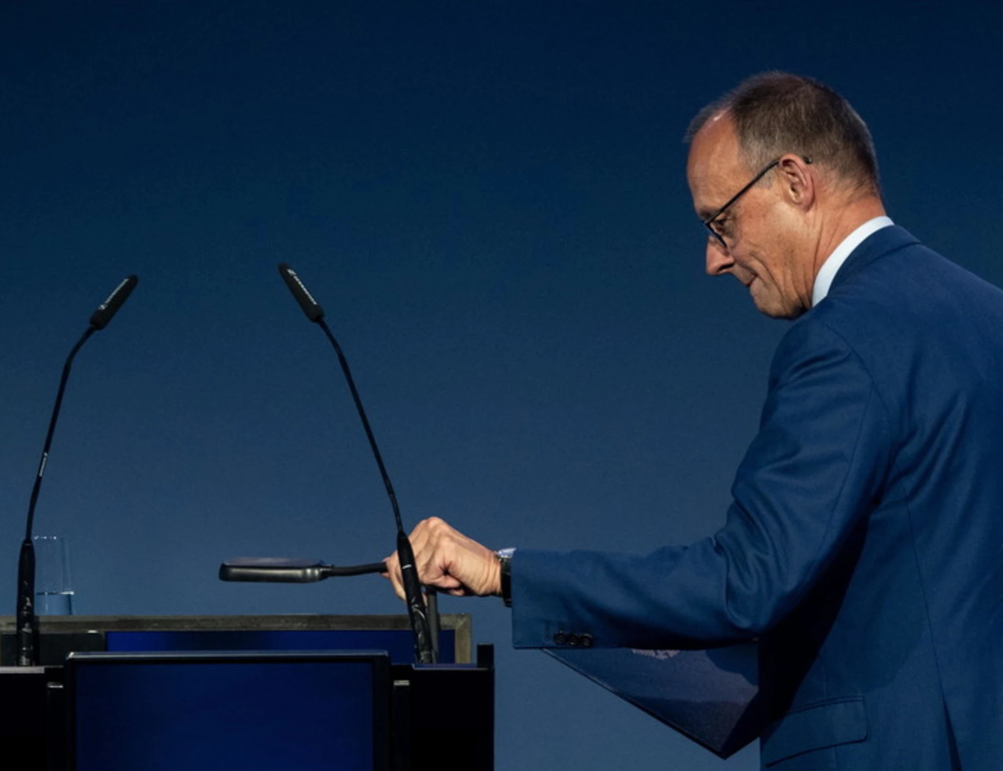 Merz "dice stro***e": Germania nel caos, chi scarica il cancelliere