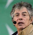Bossi senza freni: i clandestini