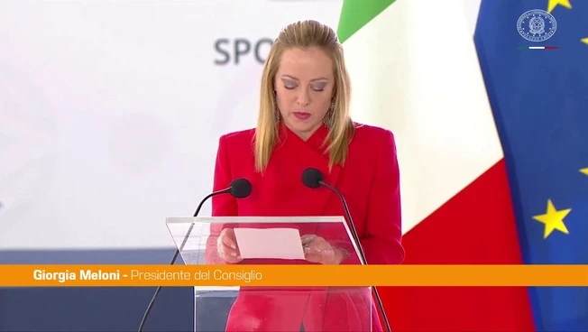 https://media.liberoquotidiano.it/u47F1LRwZGke4x1MfFHoKhLY3_gVAWY8DgG8mbxM7CI/width:800/quality:90/aW1hZ2VzLzIwMjUvMDkvMTEvMTEyMDI5NzQ5LWU3Njk0OGU3LTgzOTMtNGMxMS1hMGZiLTZiOTVkNTU0YzQyZS5qcGc.webp