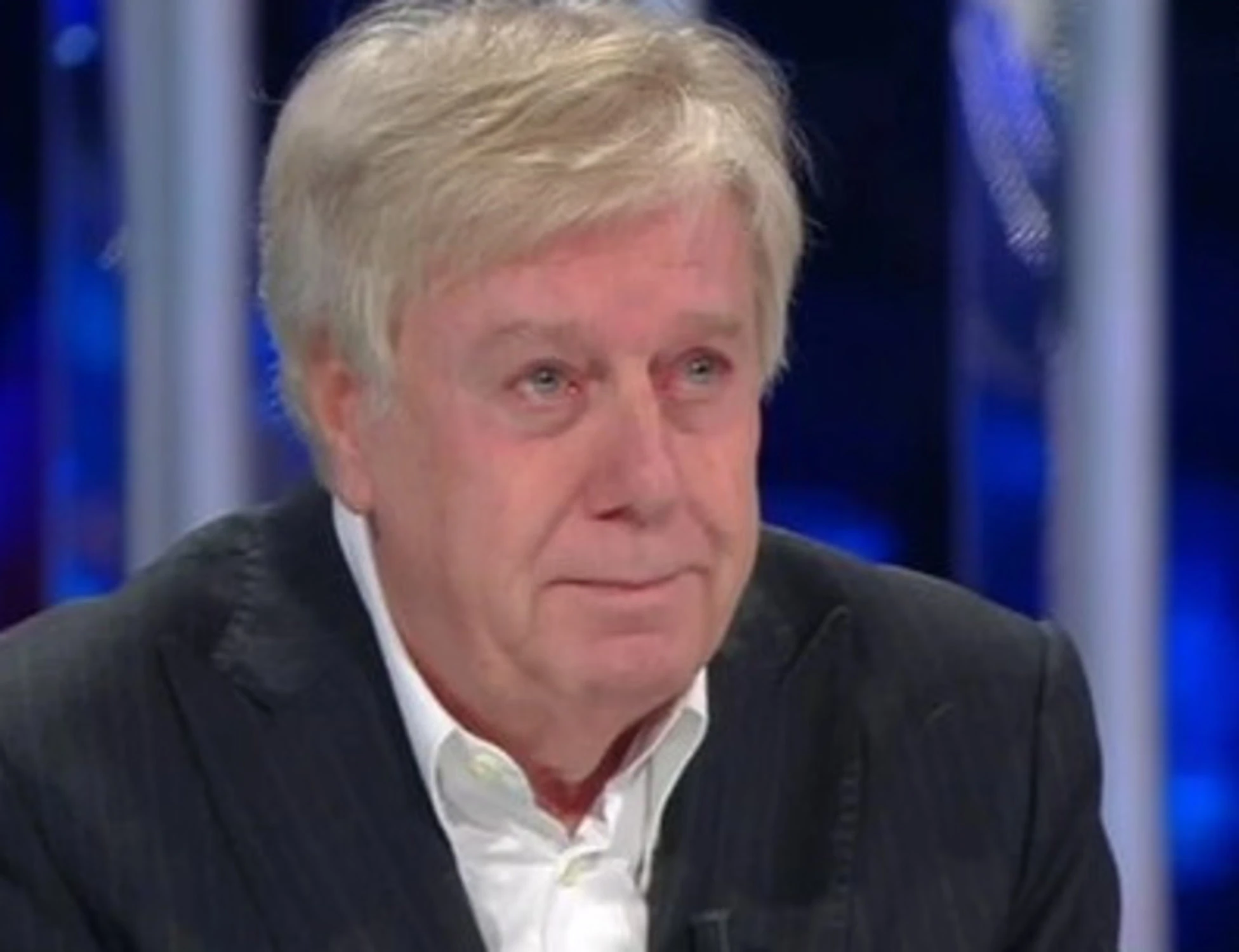 Claudio Lippi disperato in ospedale: "Non so se ho un tumore ai polmoni"