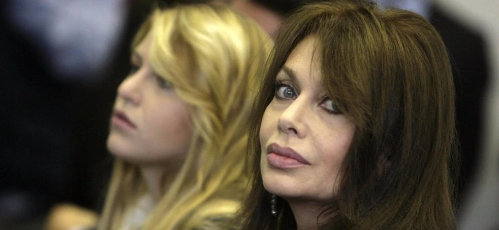 Veronica Lario e Silvio Berlusconi, la vergogna del Pd: spunta la leggina a favore della ex di Silvio