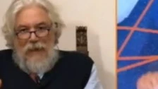 Zona Bianca, Meluzzi delira sul vaccino e Brindisi lo distrugge: "Scabbia e altri parassiti", "Basta fandonie"