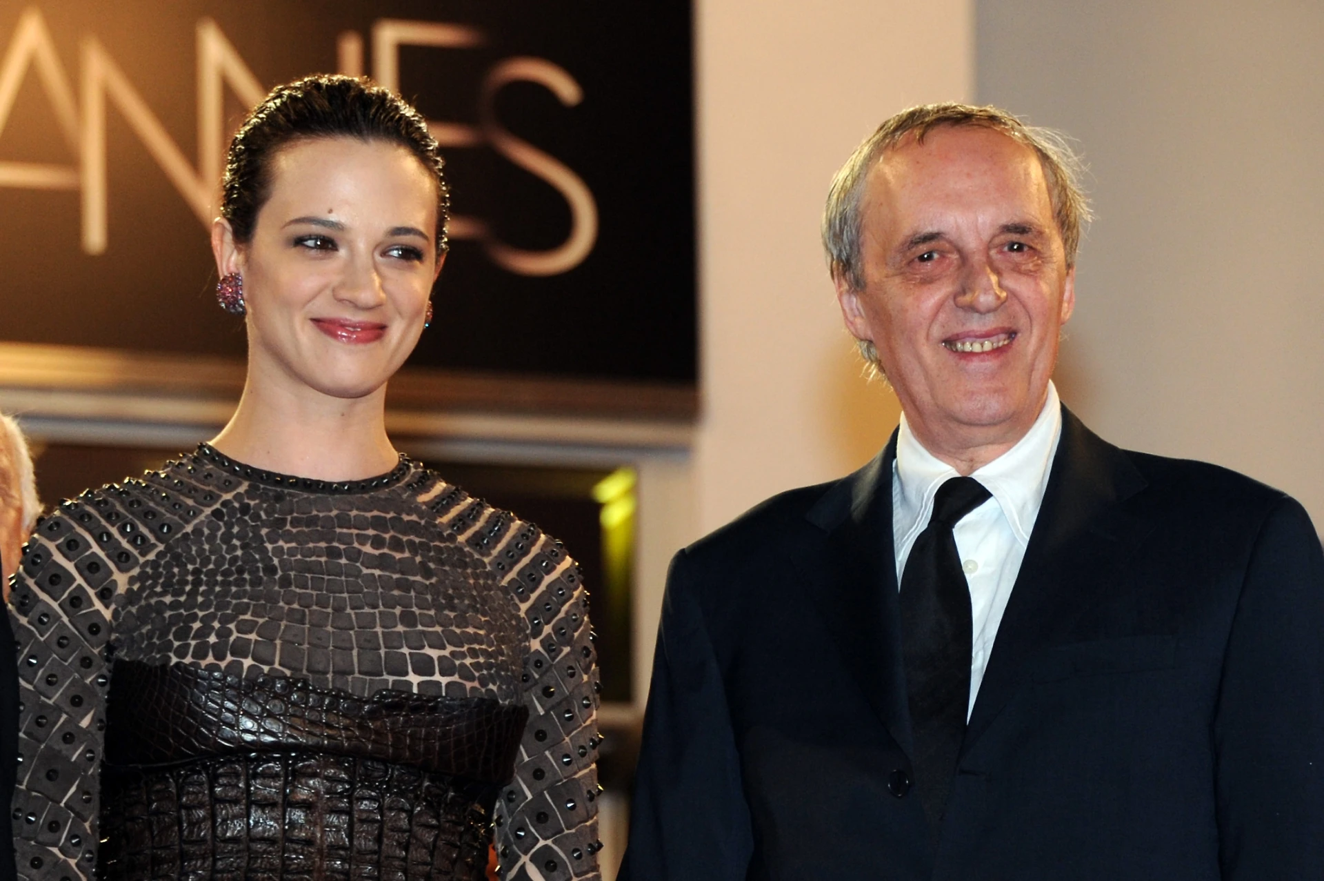 "Non sapevo che mia figlia...". Parla il padre di Asia, Dario Argento: la sua verità sulla violenza sessuale