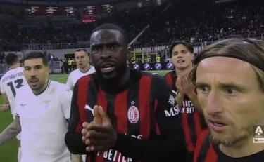 Milan-Lazio, clamoroso: cosa svela la telecamera dell'arbitro