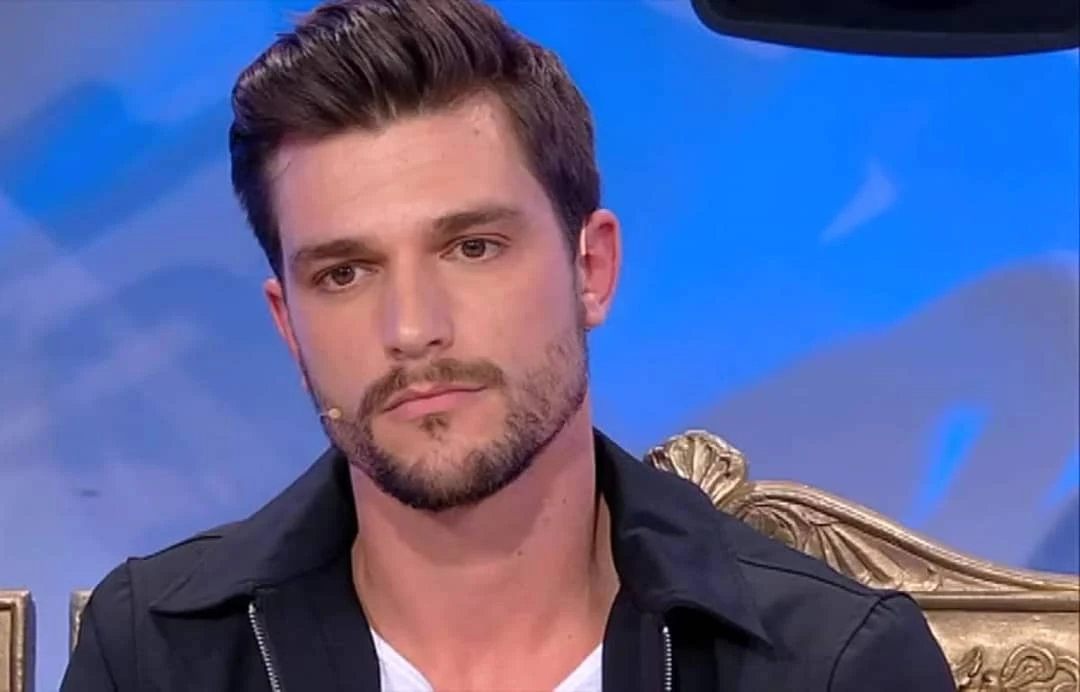 Uomini e Donne, Andrea Zelletta e il triangolo, la furia delle corteggiatrici