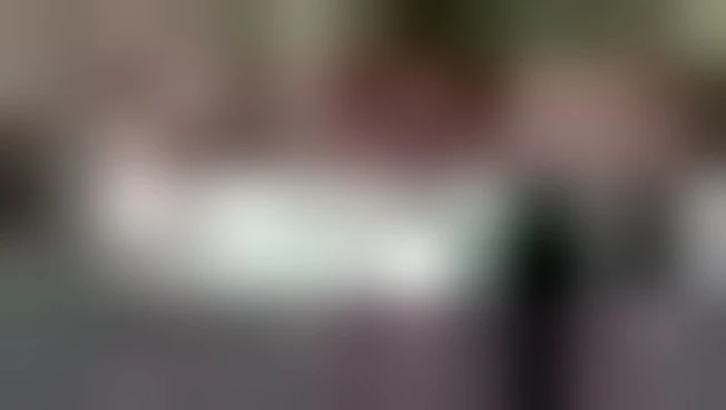 https://media.liberoquotidiano.it/u7gBZJzhYw515nzL2H27JbjEe9PMjQ1ONDQY8_w3phU/width:800/quality:90/aW1hZ2VzLzIwMjUvMTAvMDEvMTQ0MDIxNjk0LWJjNjBhZmQyLWFmZDAtNDkzZS05ODNkLTY4M2M0ZjcwYTZjMy5qcGc.webp