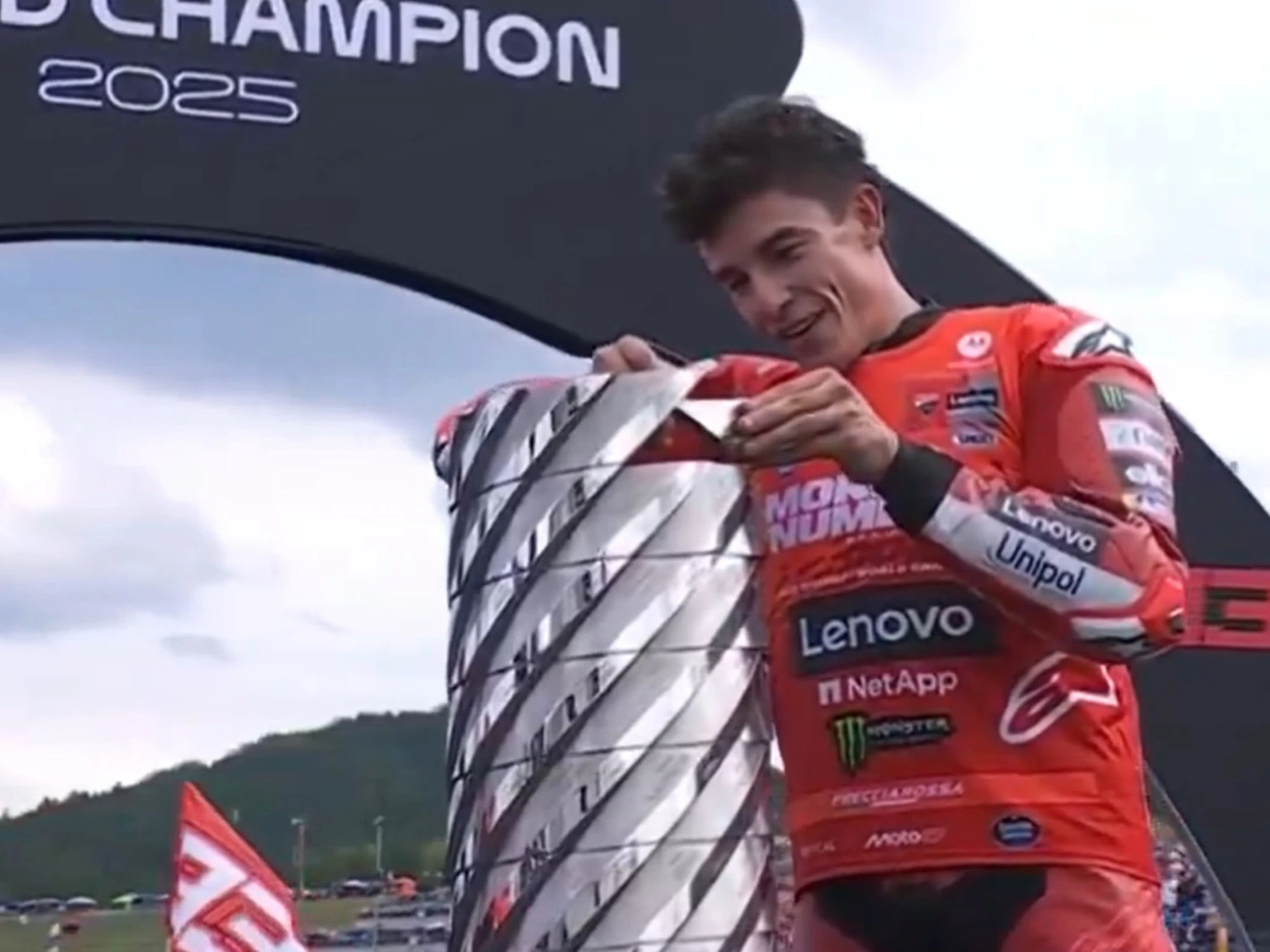 Marc Marquez campione del mondo, Bagnaia vince in Giappone