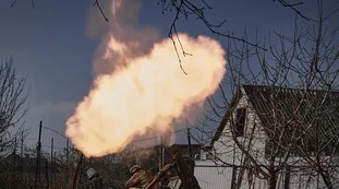 Donetsk, "i russi lasciano le postazioni": Putin cambia tattica?