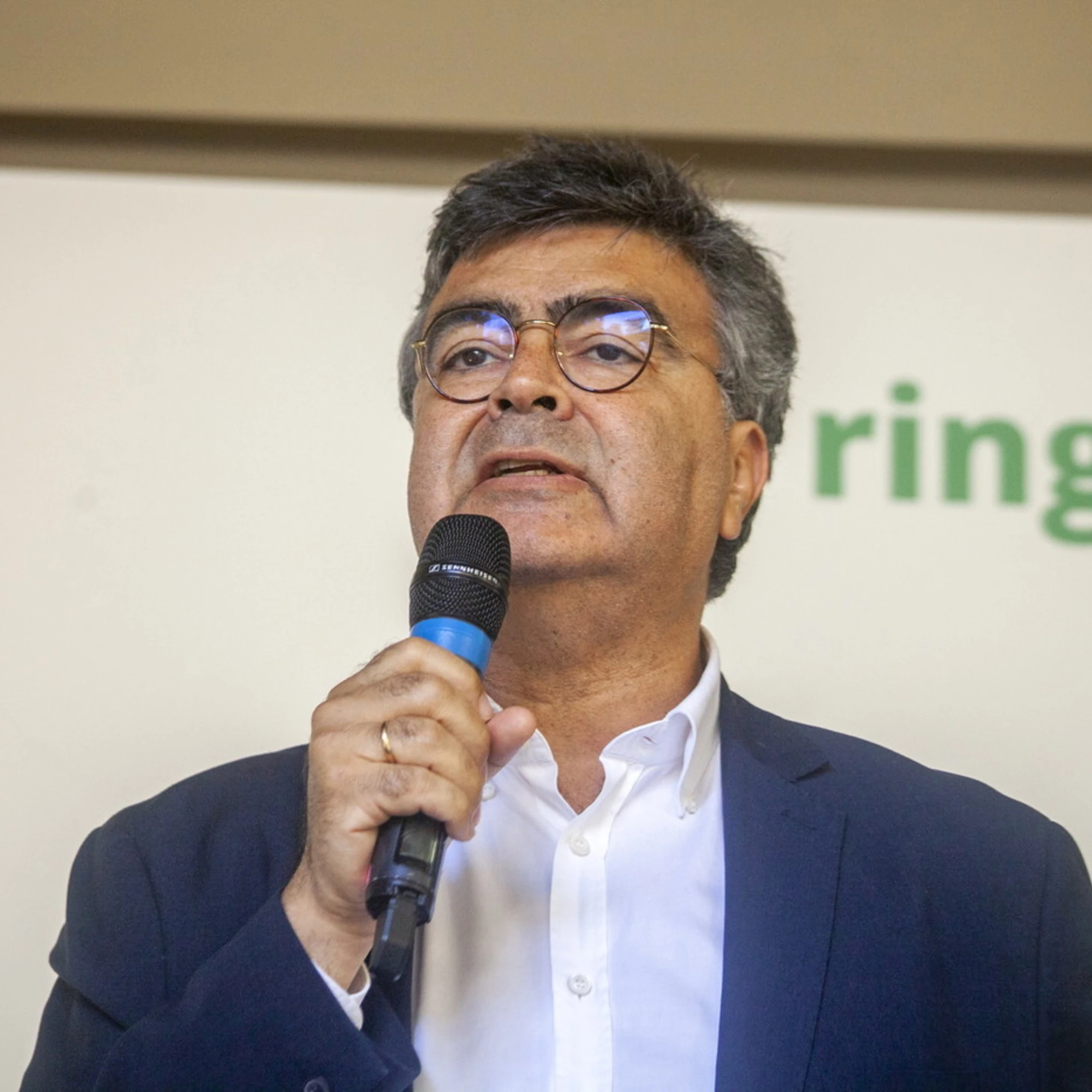 &nbsp;Emanuele Fiano