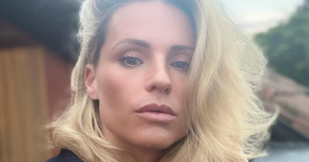 &nbsp;Michelle Hunziker<br /><br type="_moz" />