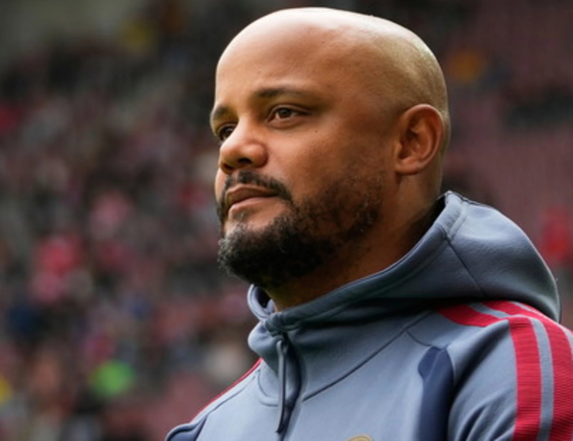 Bayern Monaco, mister Kompany ha un malore durante l'allenamento: trasportato in elicottero in ospedale
