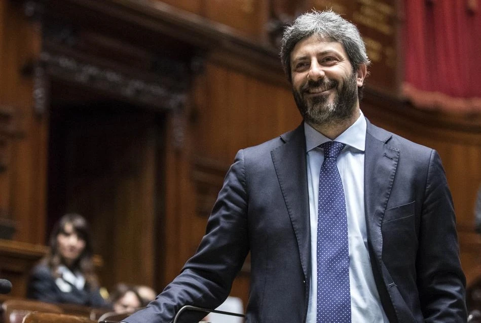 Roberto Fico e Movimentisti 5 Stelle non mollano: Marco Travaglio direttore del Tg1