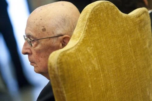 Napolitano-bis, c'è un "pizzino"per riconfermare Giorgio al Colle